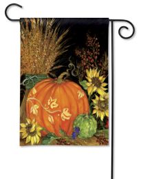 Fall Favorite Carved Pumpkin & Foliage Seasonal Garden Flag